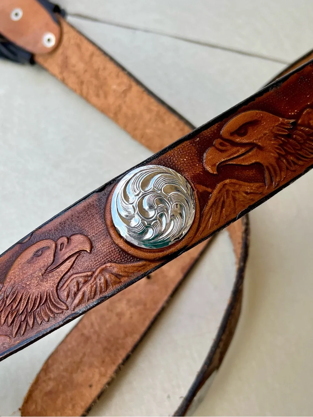 Hand-Tooled Brown Leather Men’s Belt with Native Chief Buckle